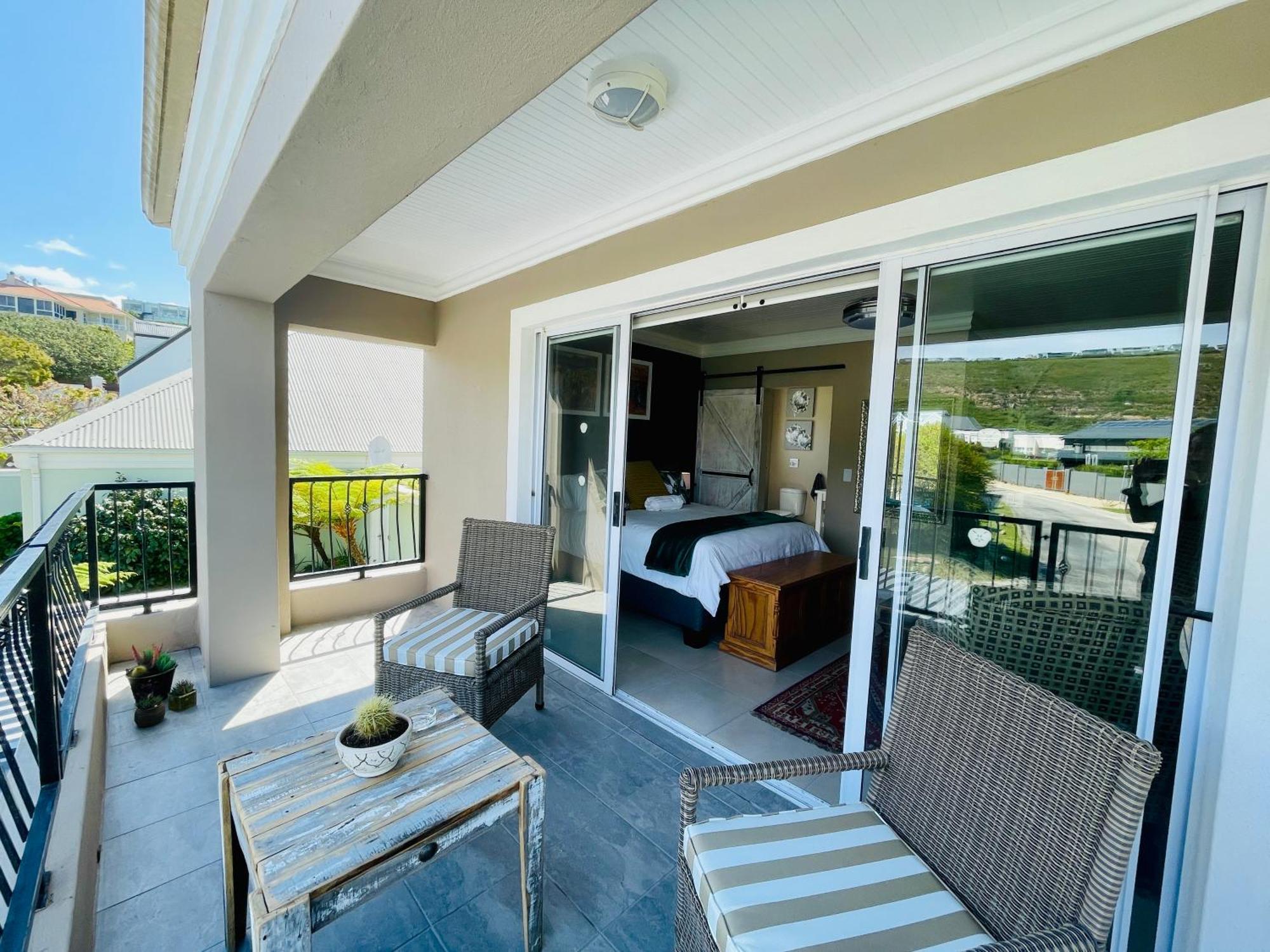 Calm Waters Guesthouse Plettenberg Bay Ngoại thất bức ảnh